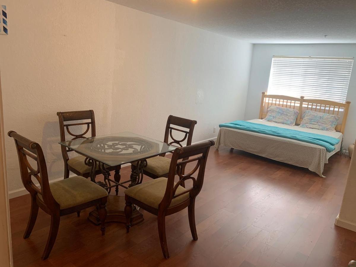 Bedroom Suite In Lauderdale Lakes Townhome Fort Lauderdale Esterno foto