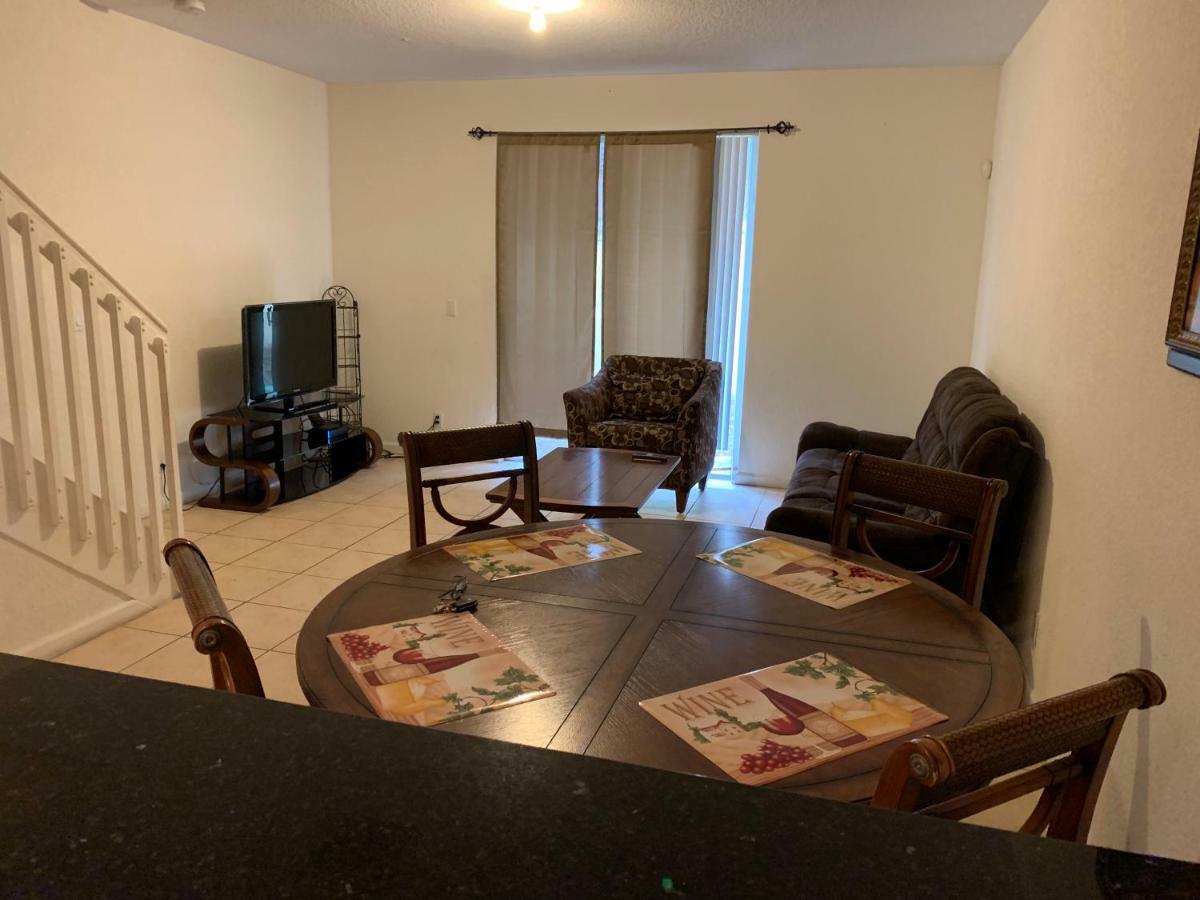 Bedroom Suite In Lauderdale Lakes Townhome Fort Lauderdale Esterno foto